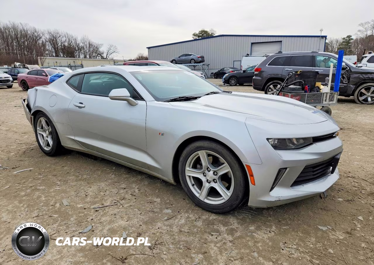 2018 Chevrolet Camaro Lt VIN:1G1FB1RX9J0147079 - 4