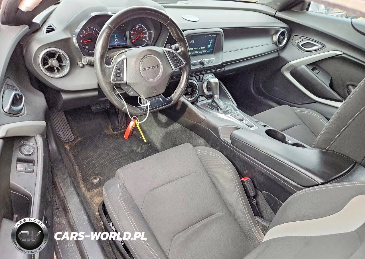2018 Chevrolet Camaro Lt VIN:1G1FB1RX9J0147079 - 8