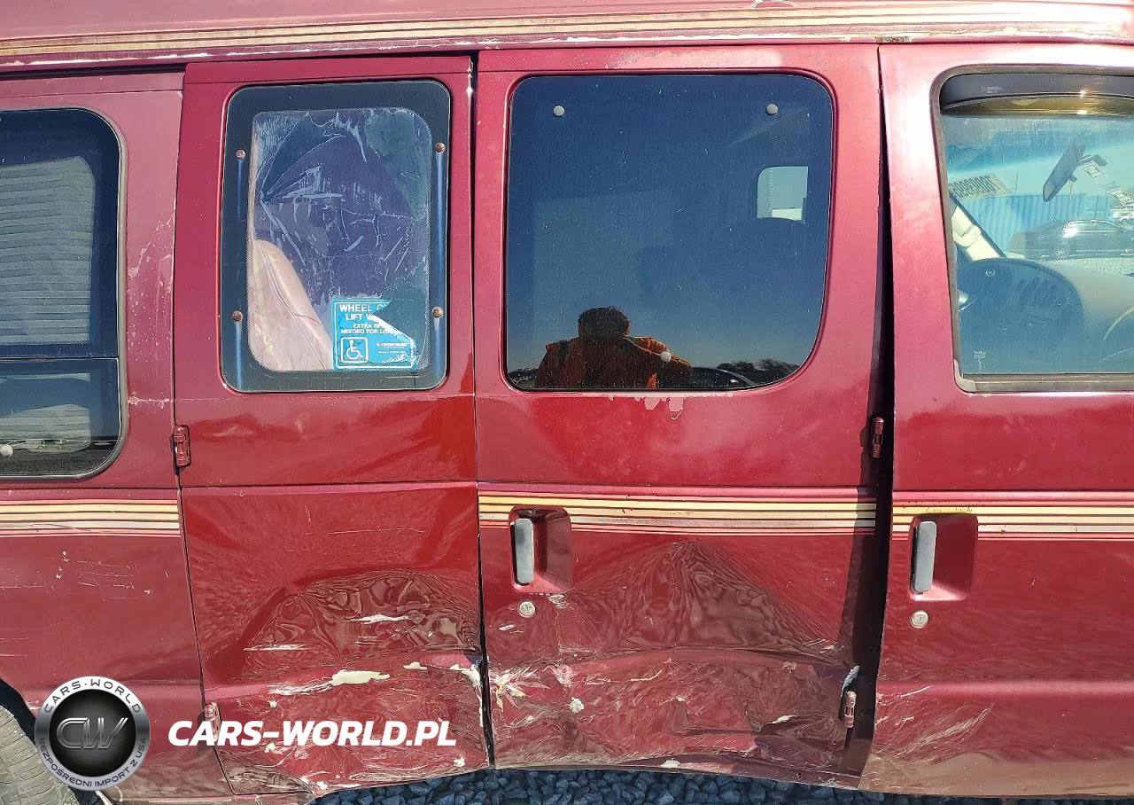 2003 Ford Econoline E150 Van VIN:1FDRE14W23HB84775 - 11