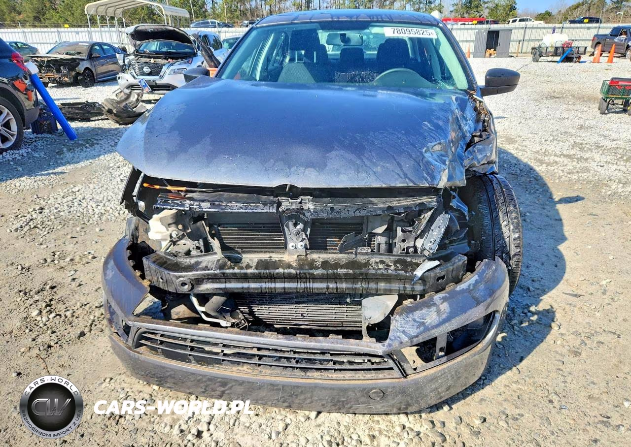 2013 Volkswagen Jetta Base VIN:3VW2K7AJ4DM205646 - 5