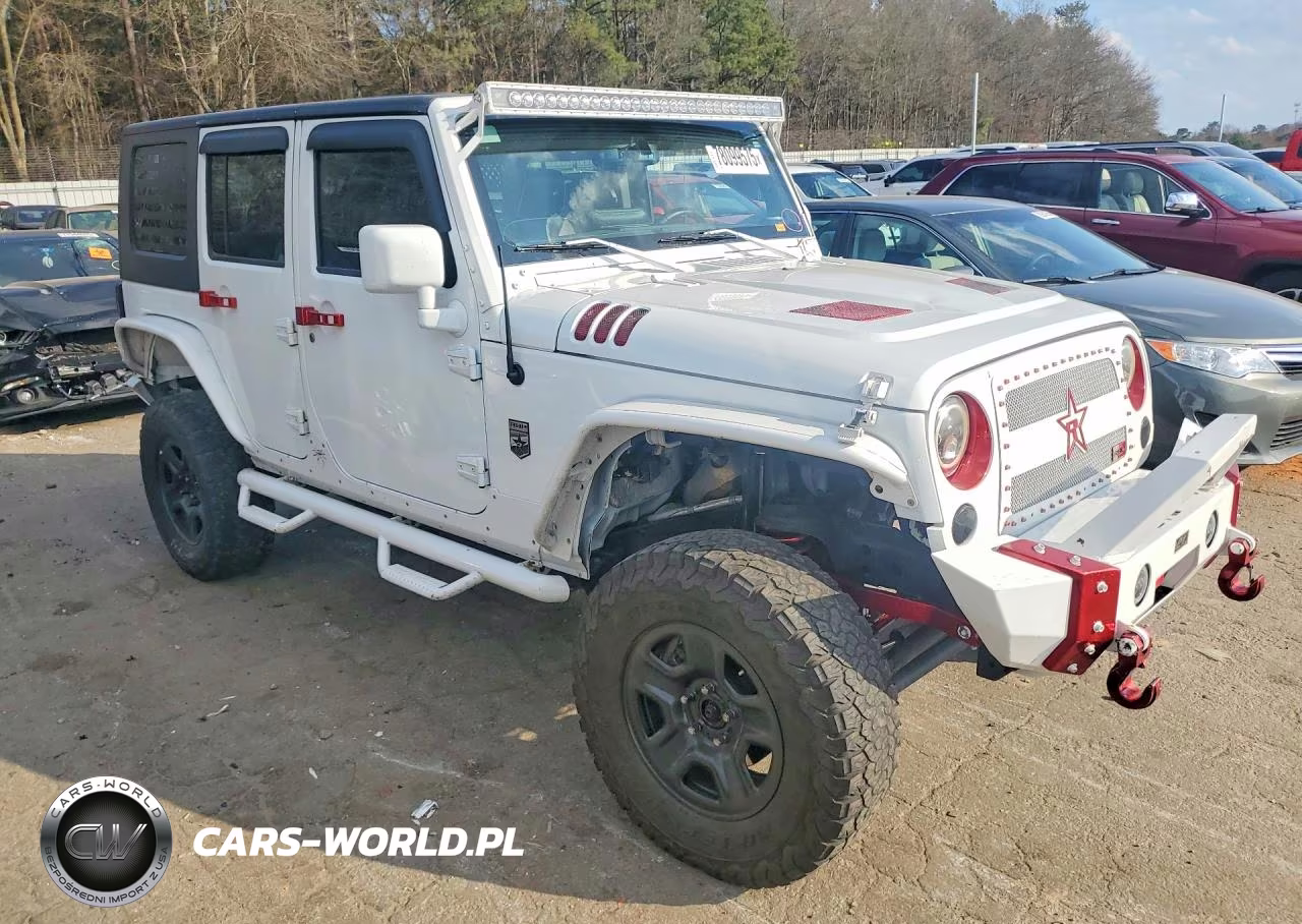 2016 Jeep Wrangler Unlimited Sahara VIN:1C4BJWEG0GL291588 - 4