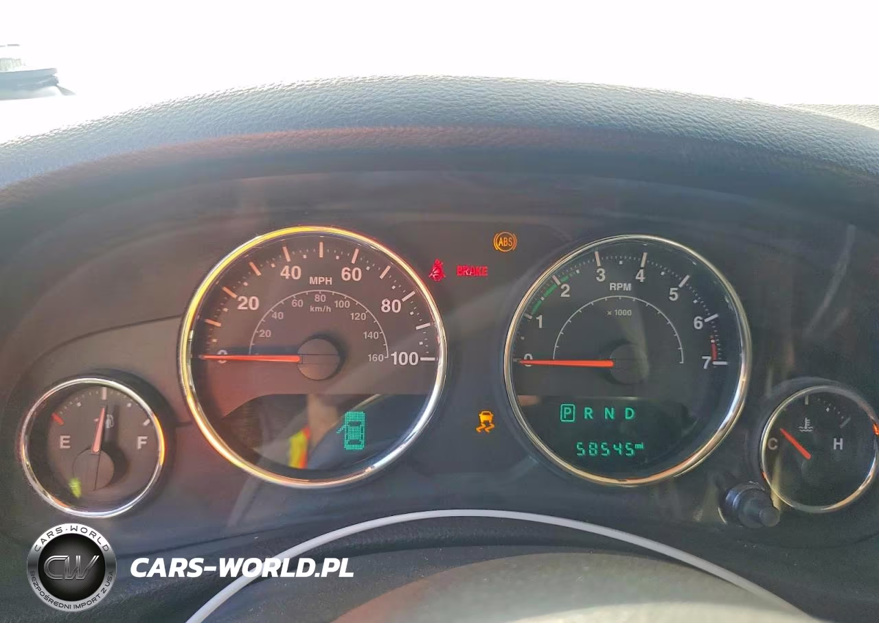 2016 Jeep Wrangler Unlimited Sahara VIN:1C4BJWEG0GL291588 - 9