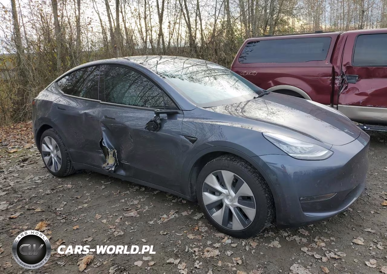 2021 Tesla Model Y VIN:5YJYGDEE0MF093281 - 4