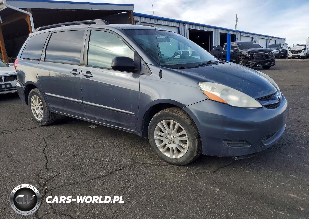 2010 Toyota Sienna VIN:5TDJK4CC4AS029186 - 4