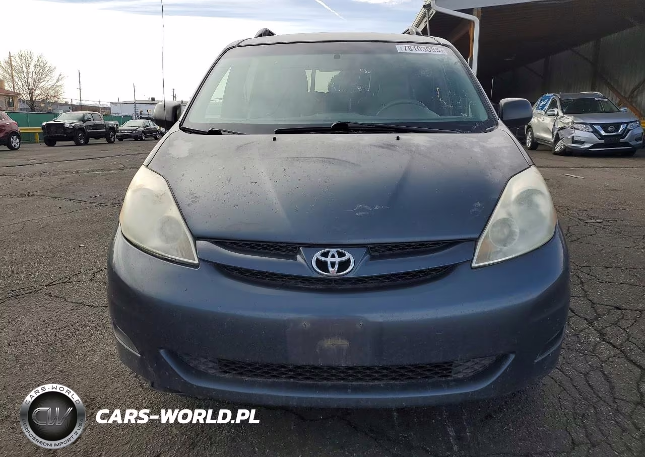 2010 Toyota Sienna VIN:5TDJK4CC4AS029186 - 5