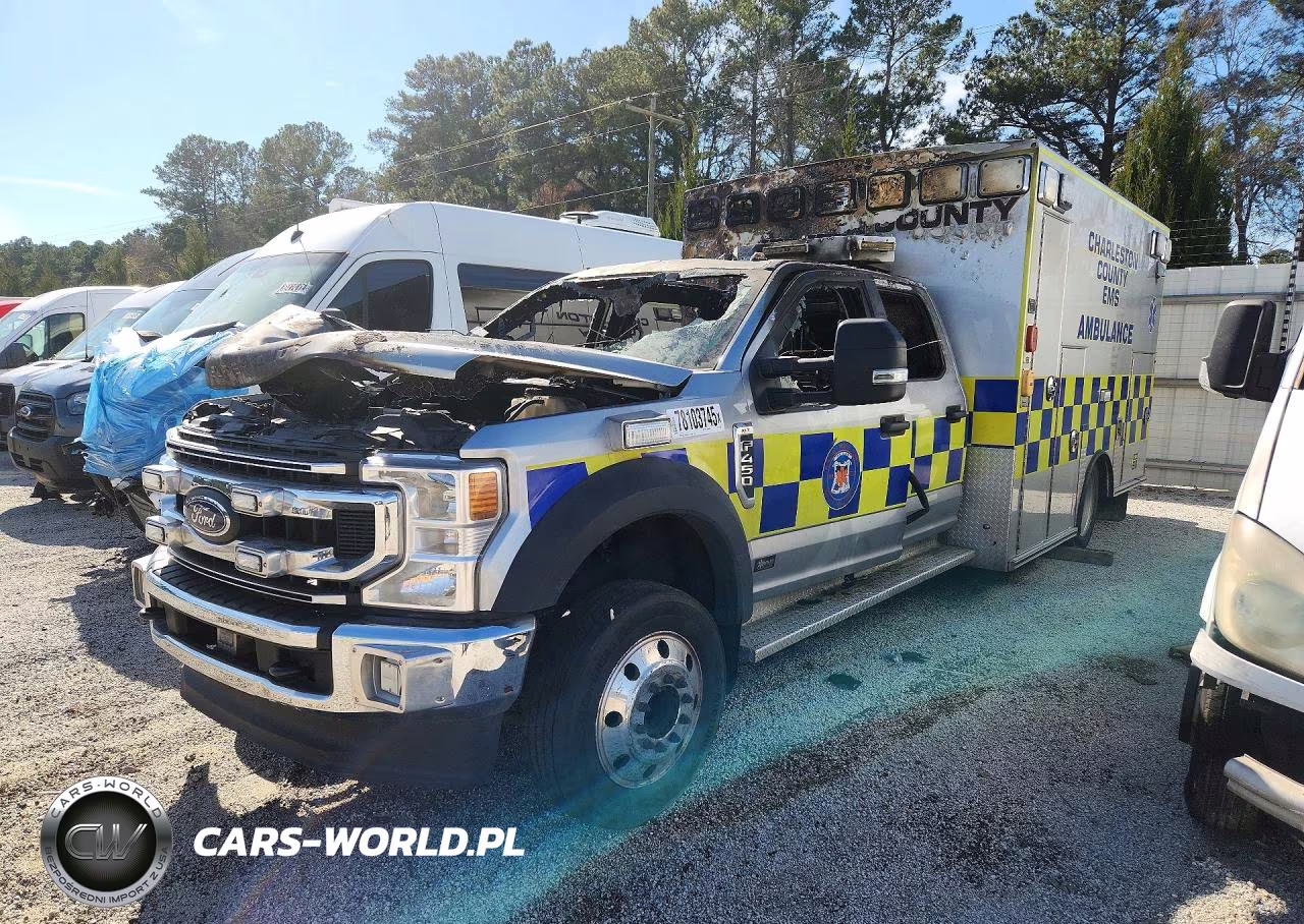 2022 Ford F450 Super Duty Ambulance