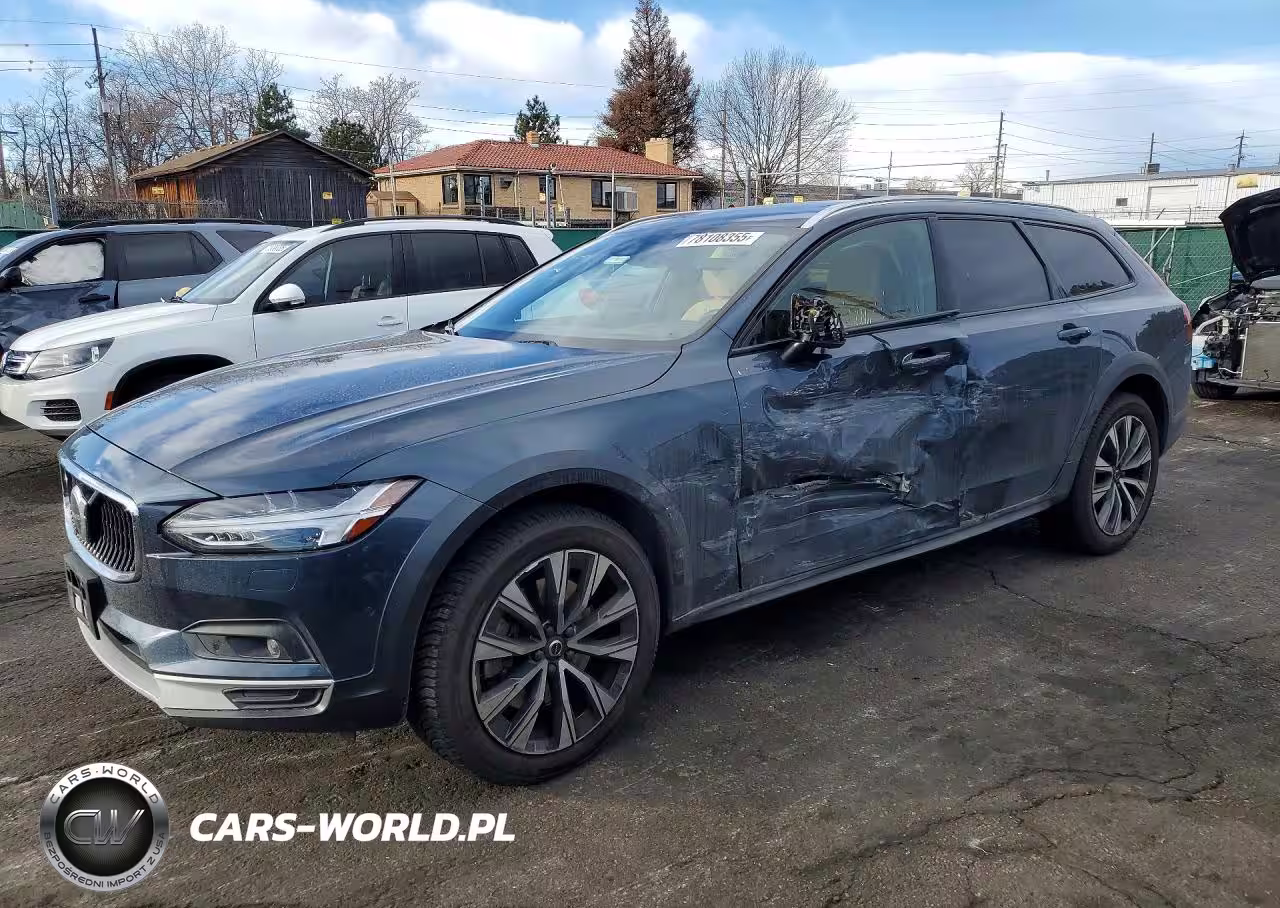 2021 Volvo V90 Cross Country T6 Inscription