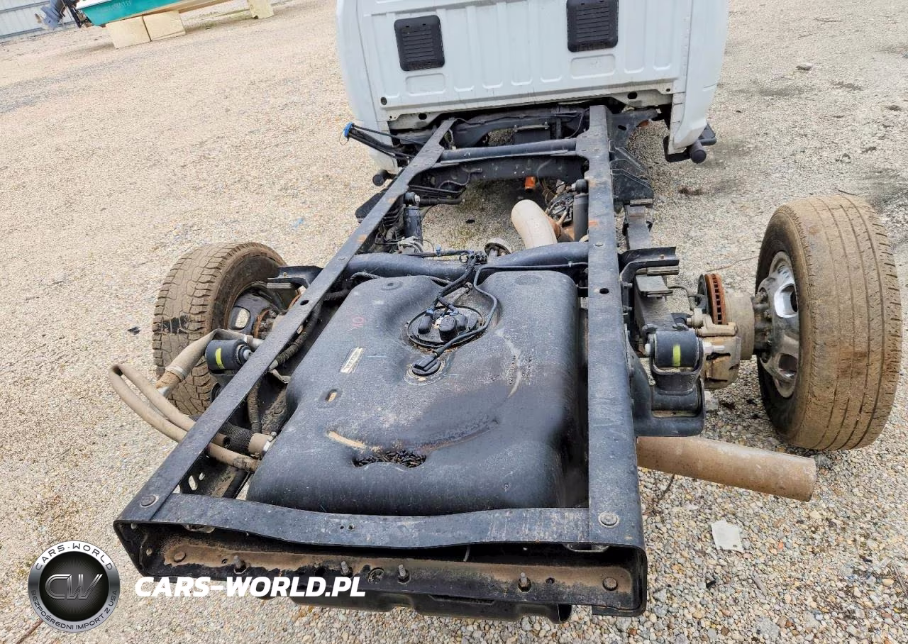 2024 Ram 3500 Cab & Chassis L VIN:3C7WRTCL2RG248575 - 10