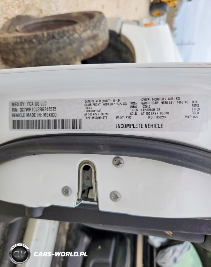2024 Ram 3500 Cab & Chassis L VIN:3C7WRTCL2RG248575 - 13