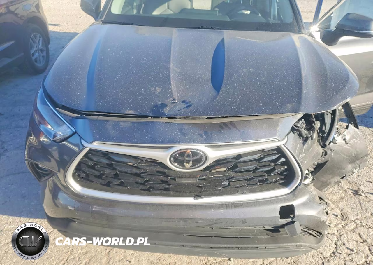 2022 Toyota Highlander Xle VIN:5TDGZRBH9NS591185 - 12