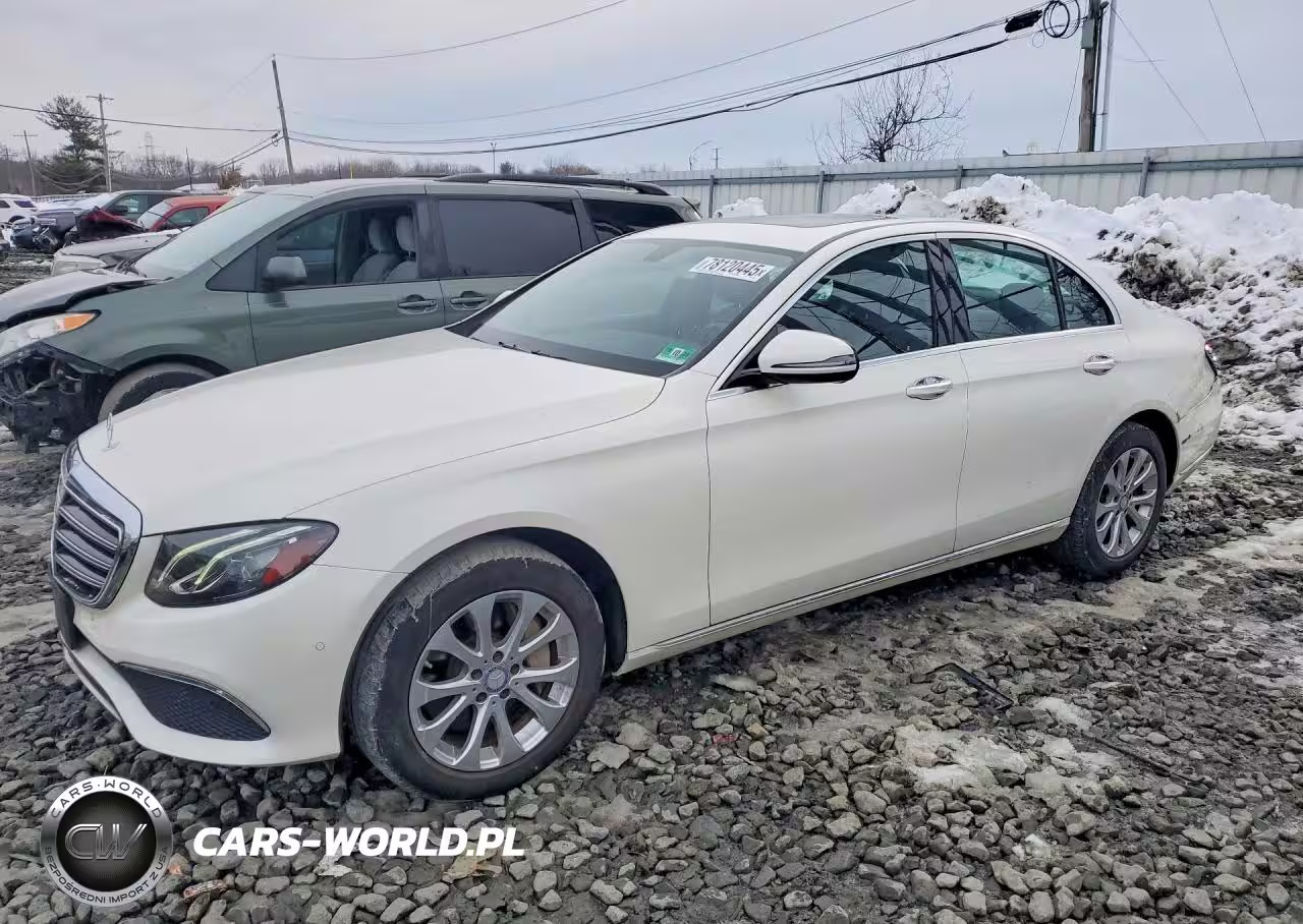 2017 Mercedes-Benz E 300 4Matic