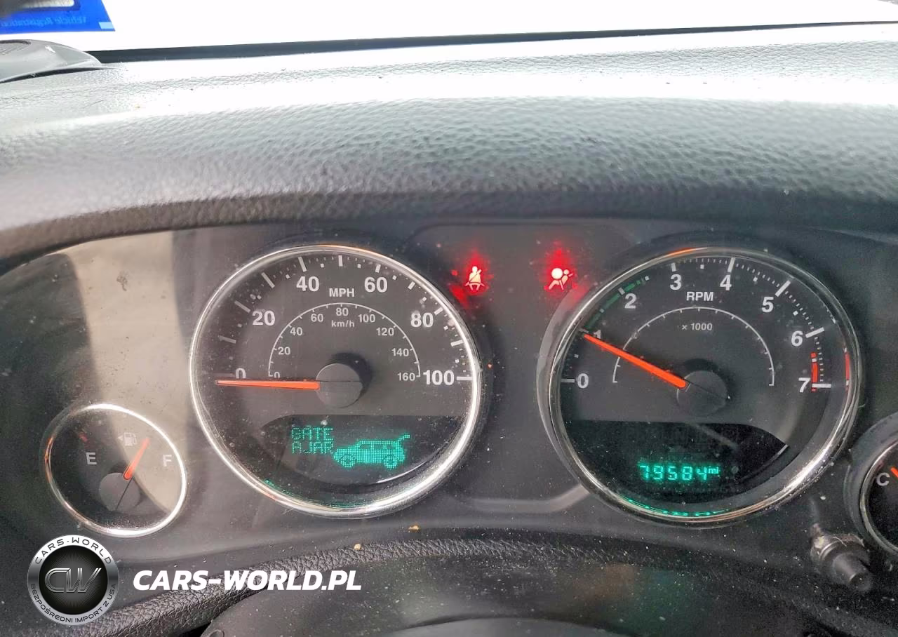 2016 Jeep Wrangler Sport VIN:1C4AJWAG3GL274205 - 9