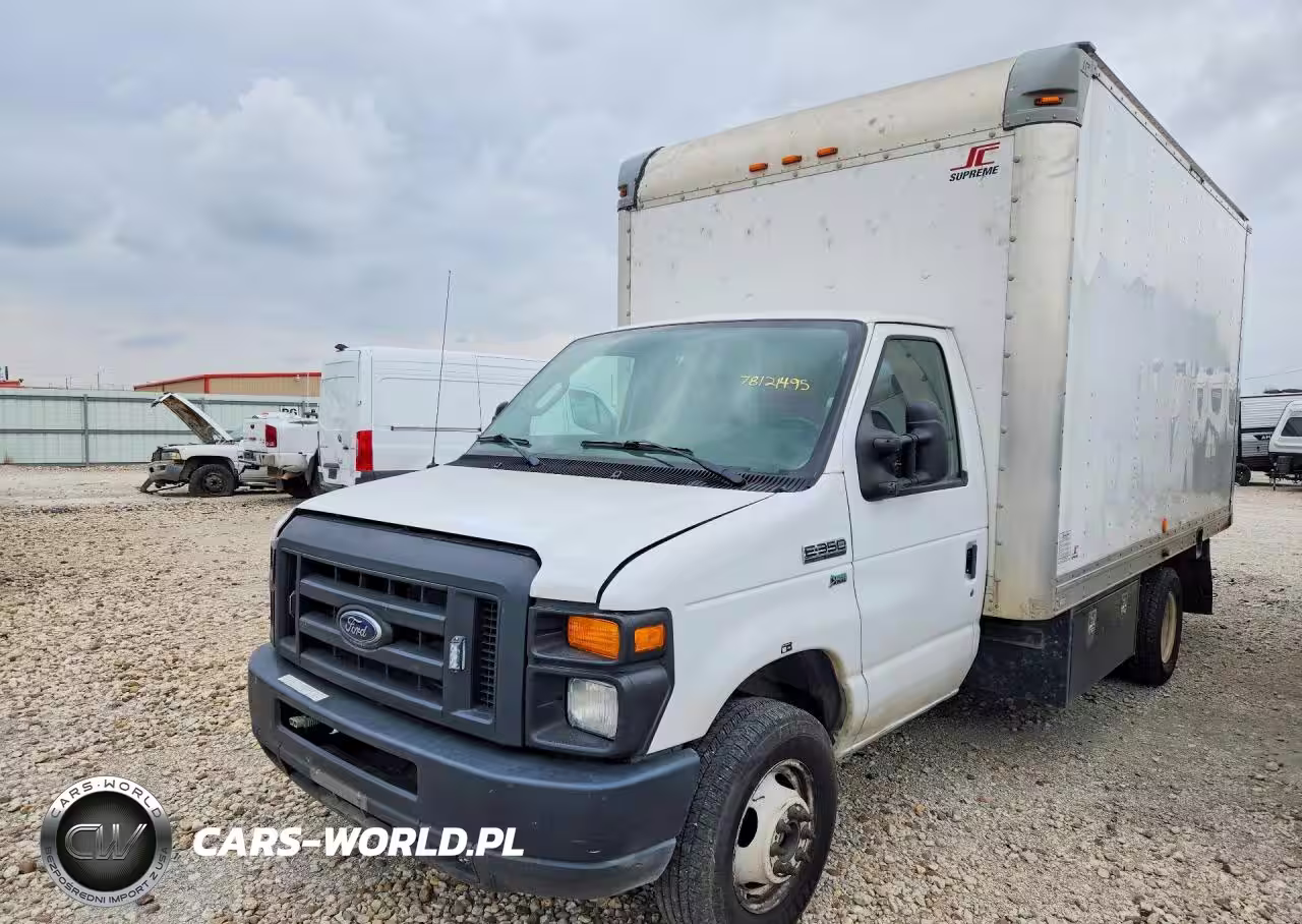 2013 Ford E350 Box Truck
