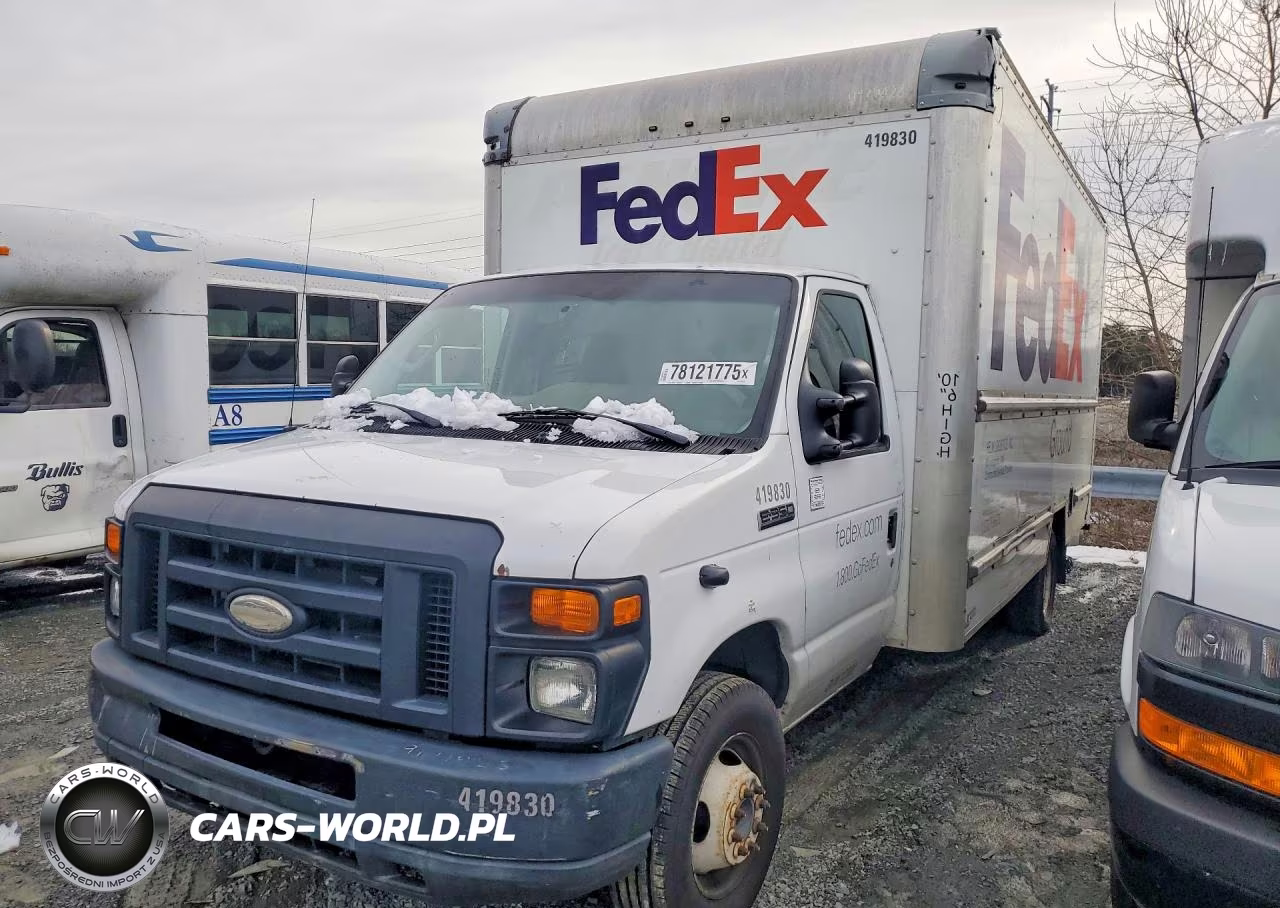 2015 Ford E350 Box Truck – zdjęcie 1 z 13