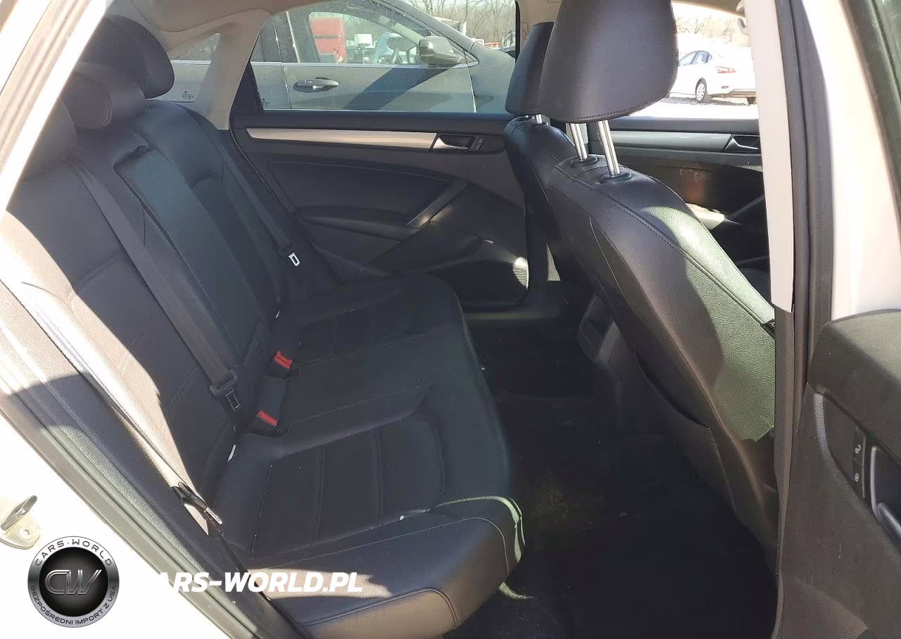 2014 Volkswagen Passat S VIN:1VWAT7A3XEC023009 - 10