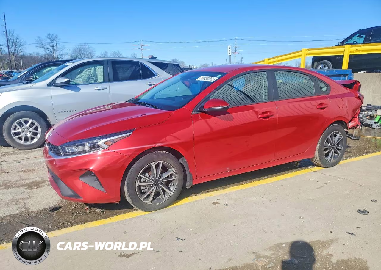 2024 Kia Forte Lxs