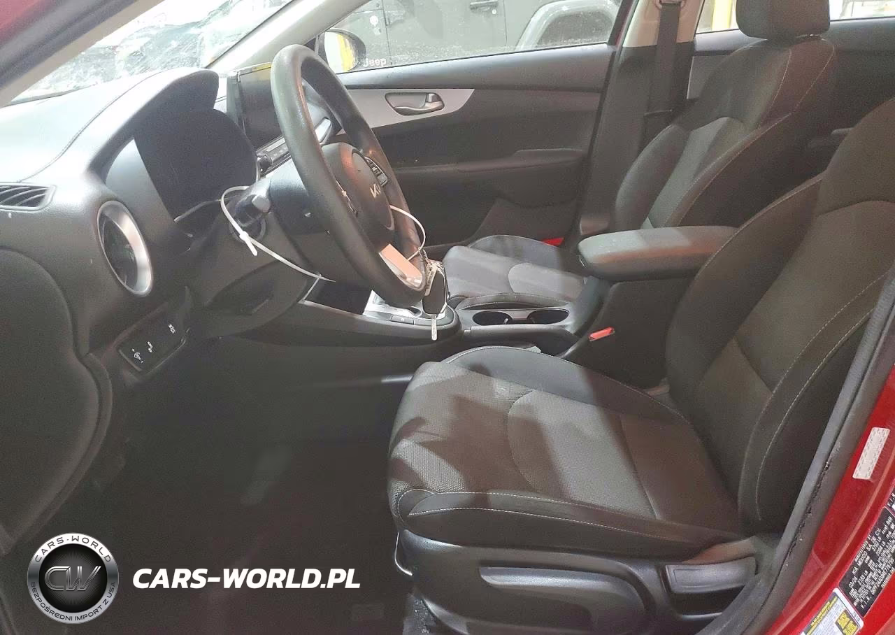 2024 Kia Forte Lxs VIN:3KPF24AD8RE776796 - 7
