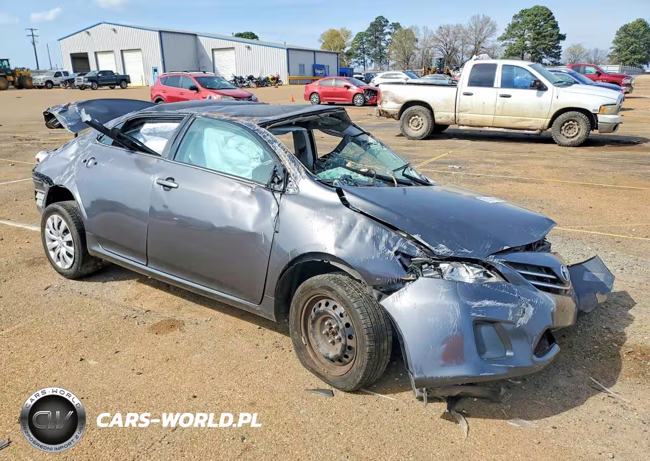 2013 Toyota Corolla Le VIN:5YFBU4EEXDP124345 - 4