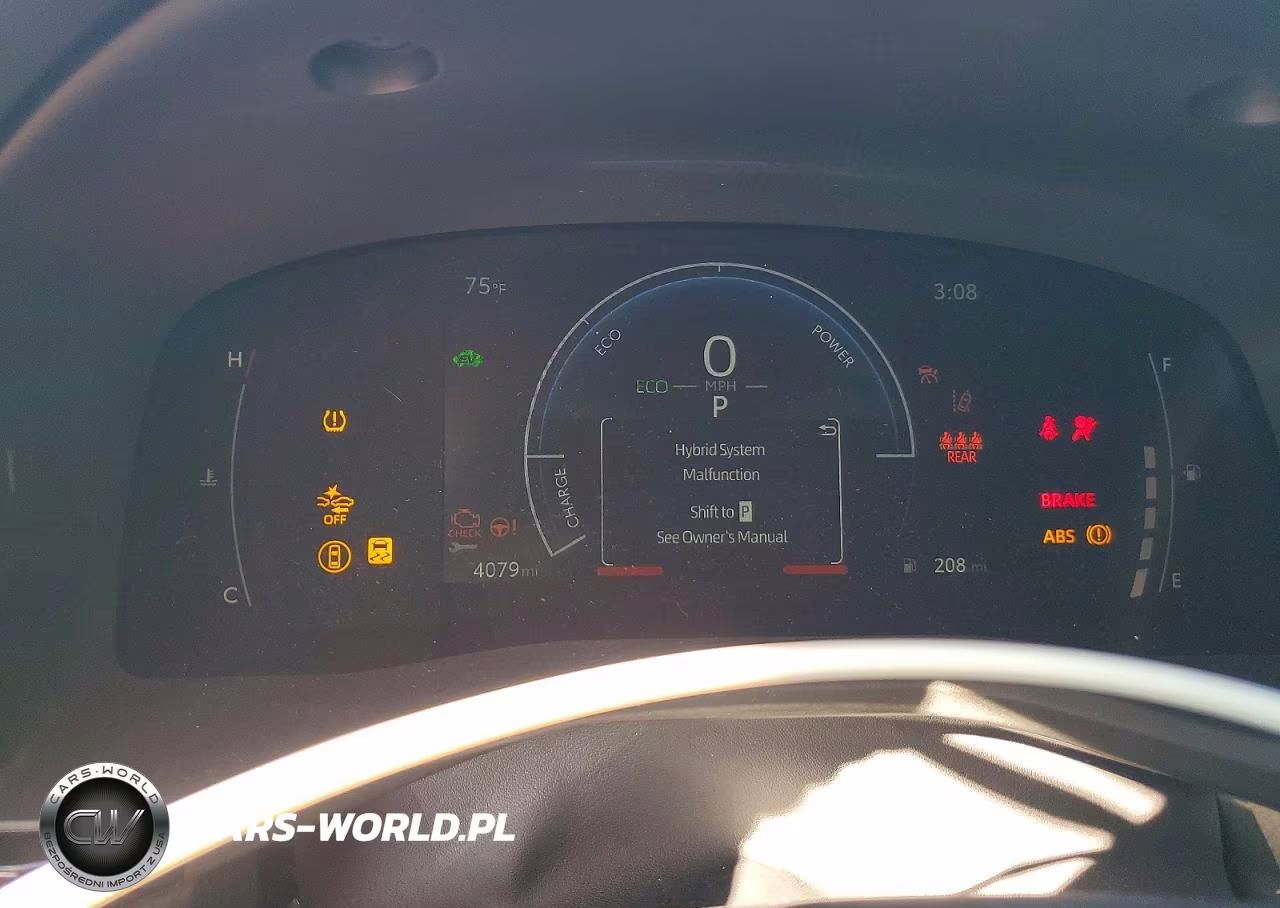 2025 Toyota Camry Le VIN:4T1DAACK8SU110674 - 9