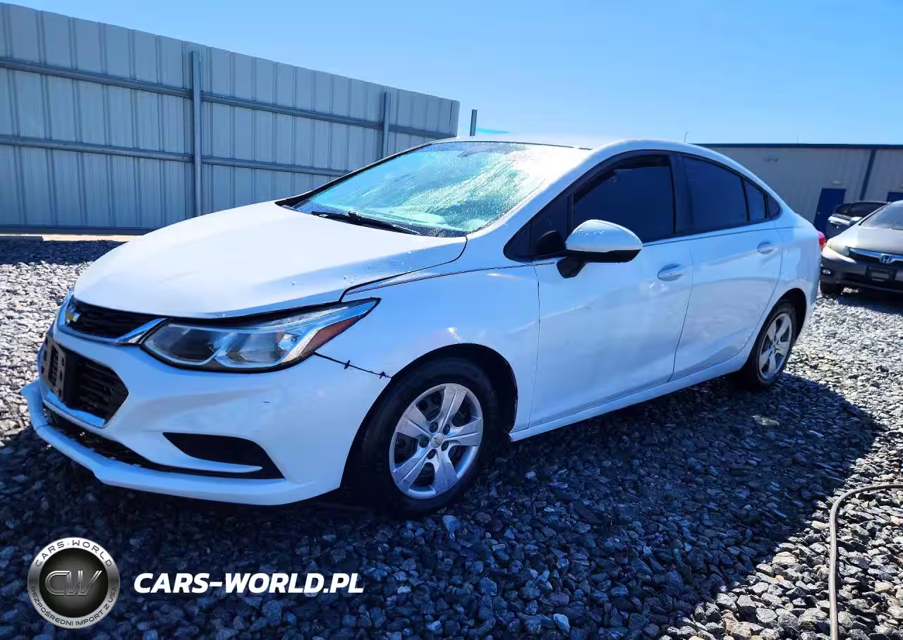 2017 Chevrolet Cruze Ls – zdjęcie 1 z 13