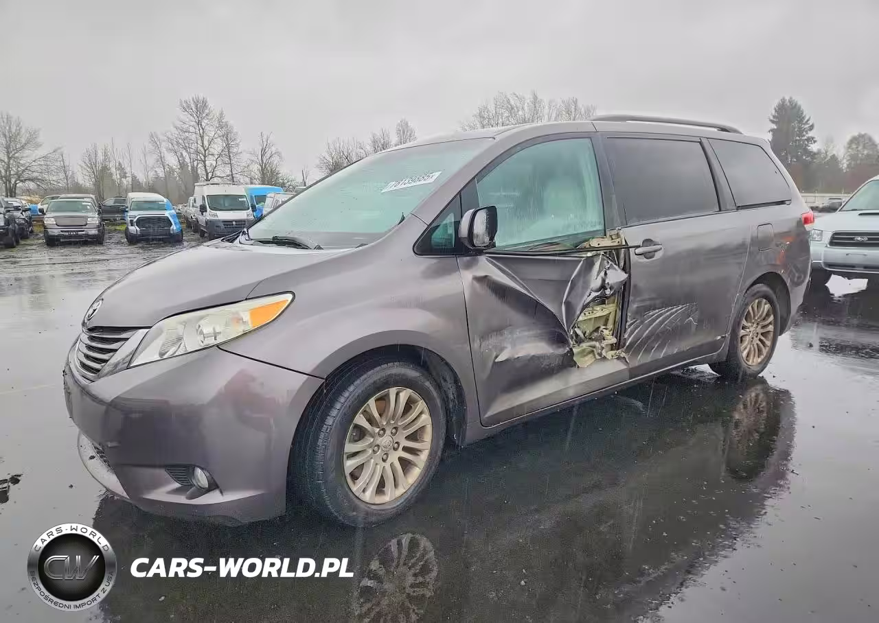 2014 Toyota Sienna Xle