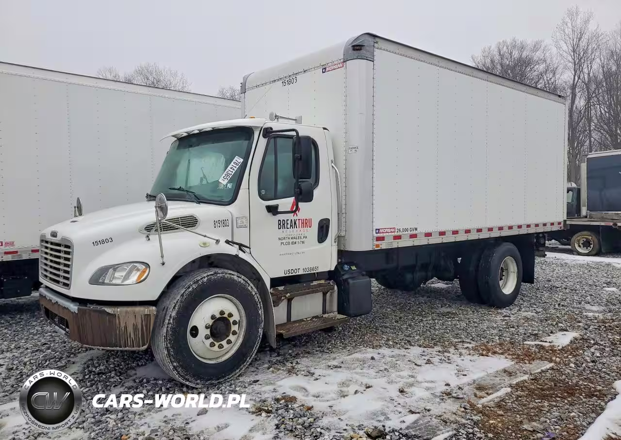 2015 Freightliner M2 106 Med - Semi Truck
