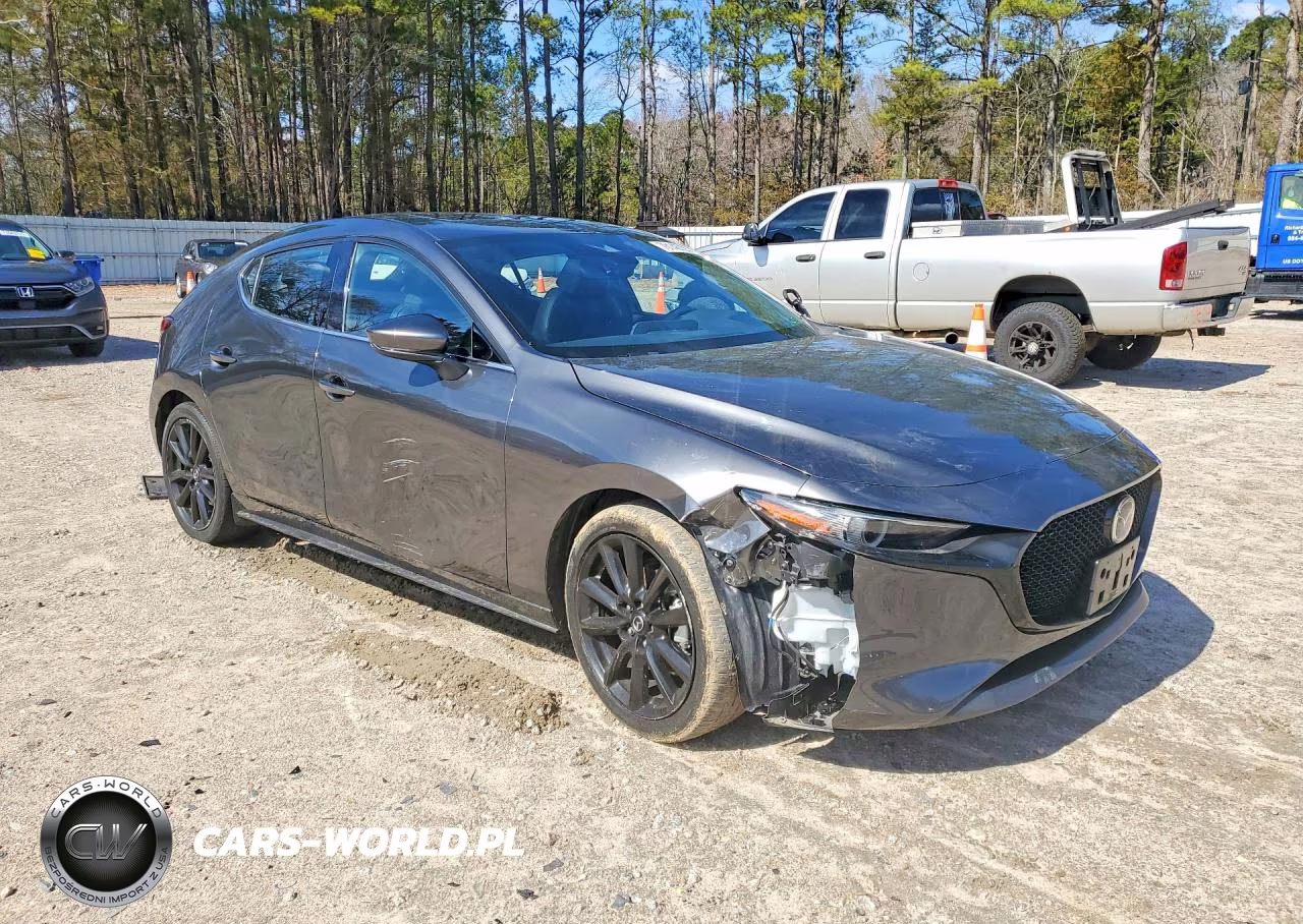 2021 Mazda 3 Premium VIN:JM1BPAML6M1301144 - 4