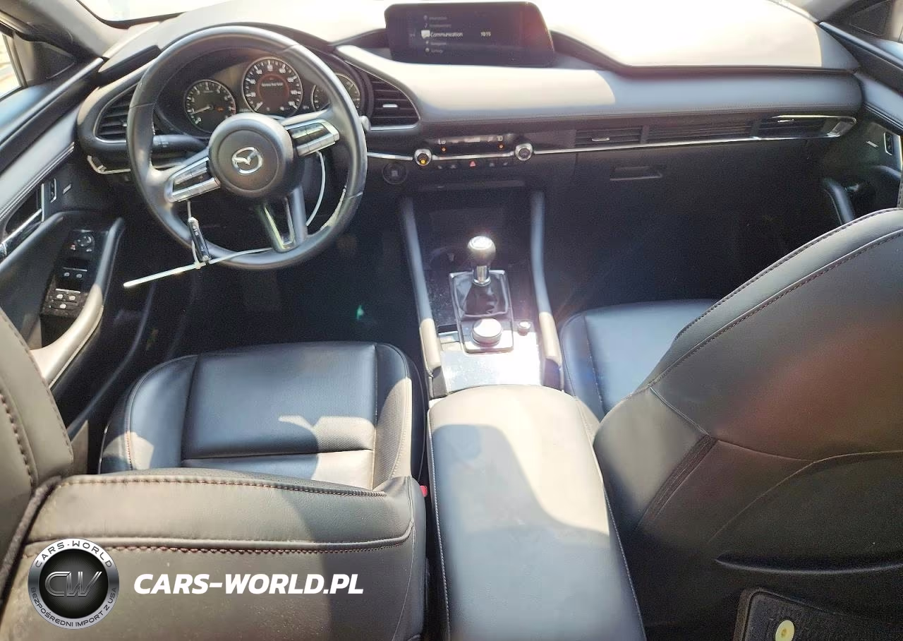 2021 Mazda 3 Premium VIN:JM1BPAML6M1301144 - 8