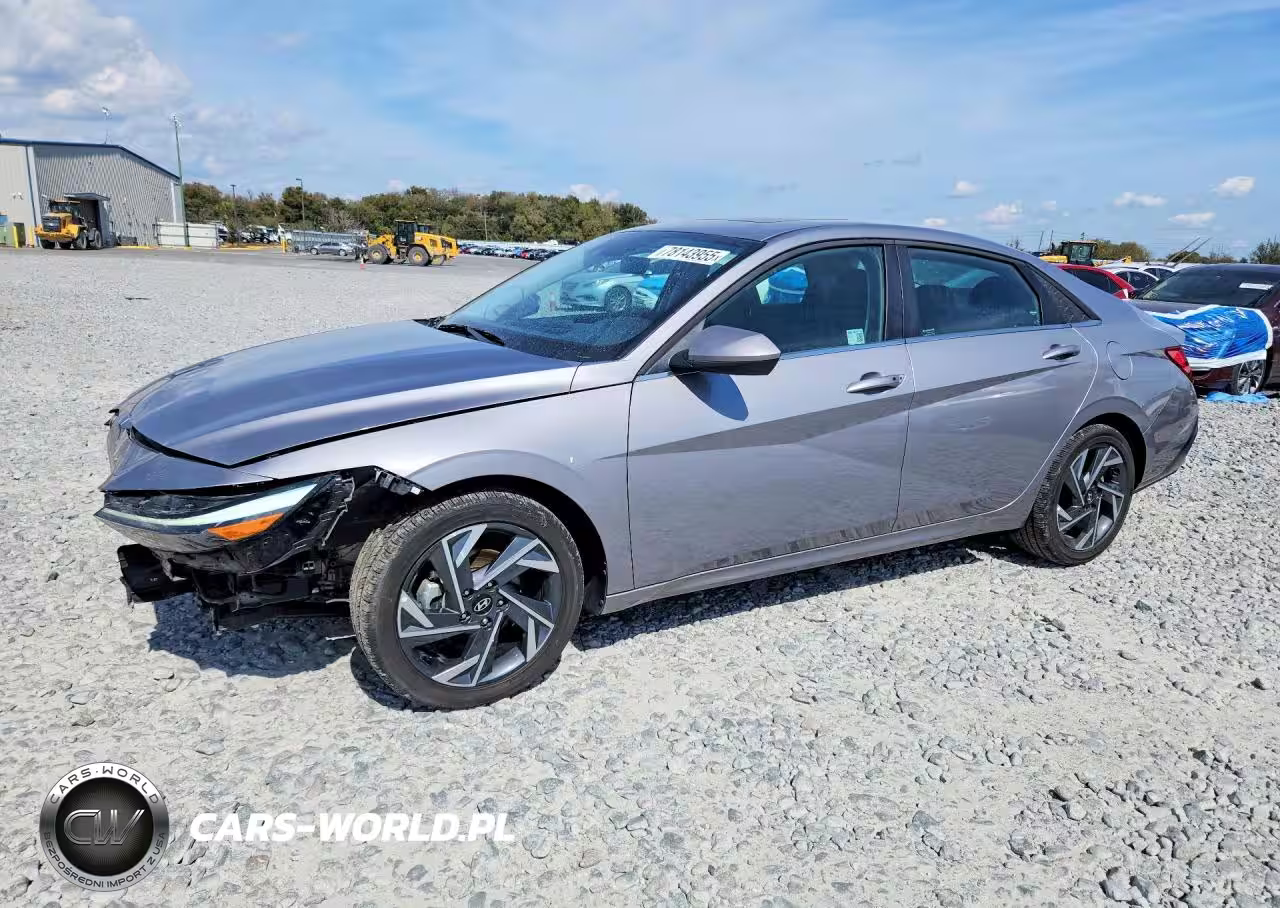 2025 Hyundai Elantra Sel