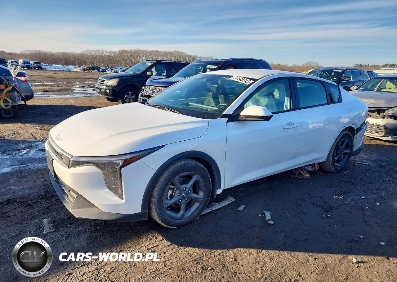 2025 Kia K4 Lxs