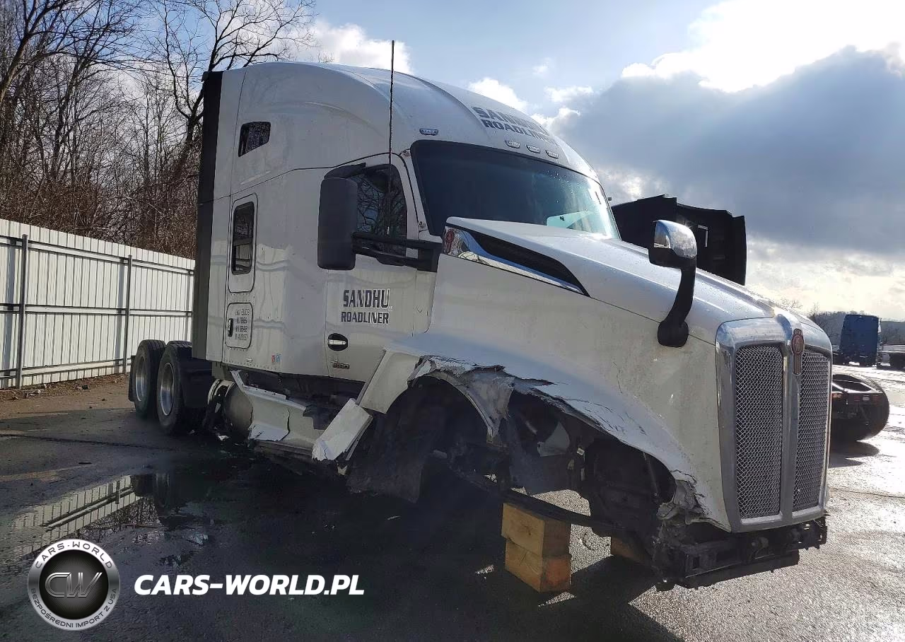 2022 Kenworth T680 Semi Truck
