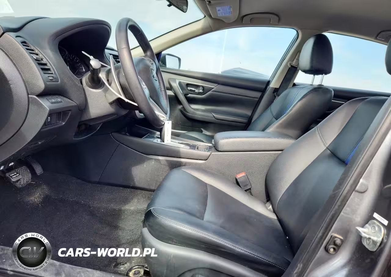 2018 Nissan Altima 2.5 VIN:1N4AL3AP1JC256159 - 7