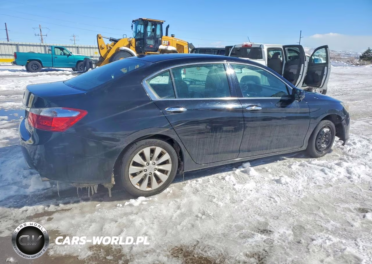 2014 Honda Accord Touring VIN:1HGCR3F91EA035174 - 3