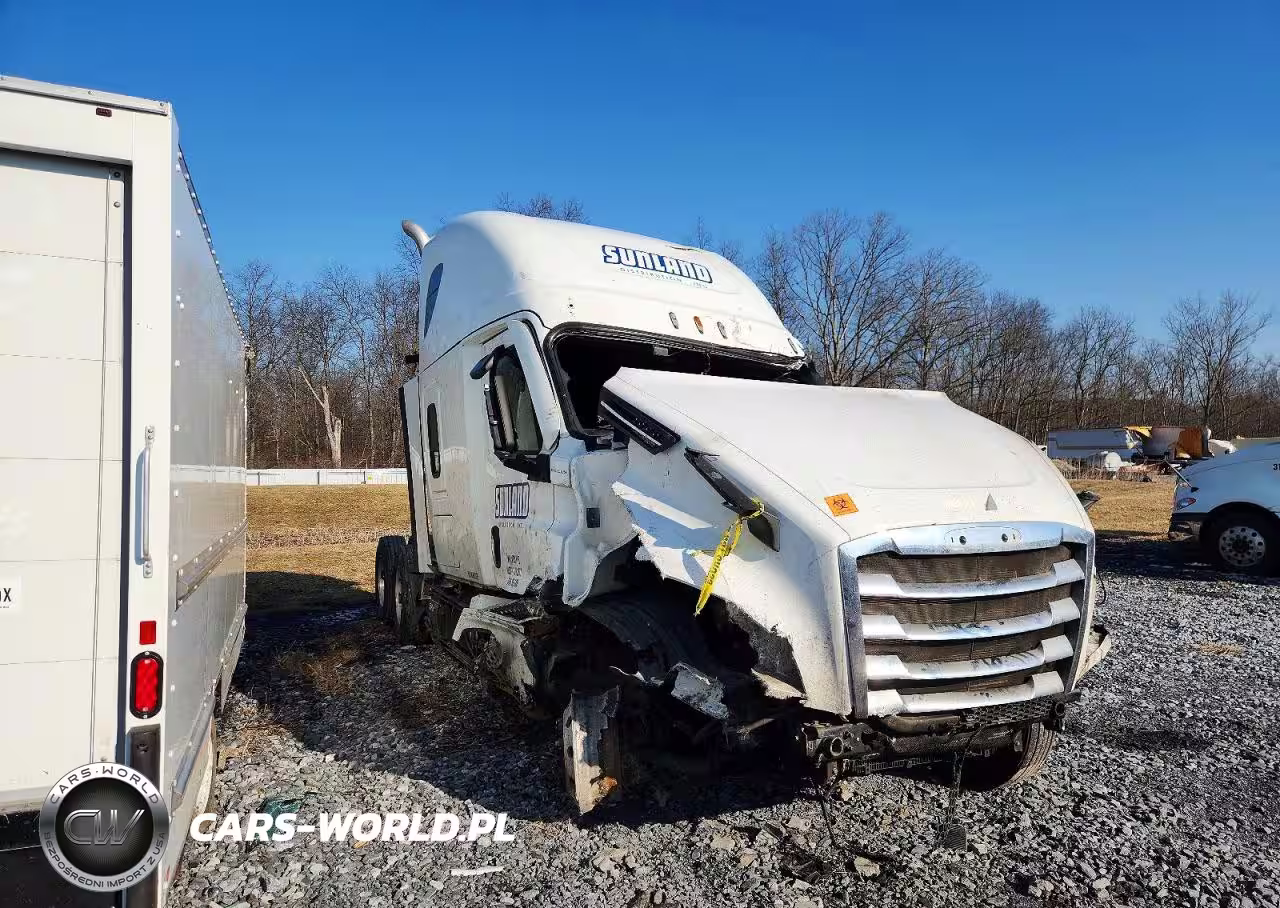 2021 Freightliner Cascadia 126