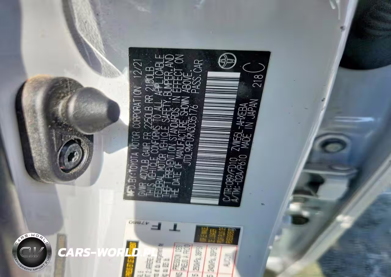 2022 Toyota Prius Le Awd-E VIN:JTDL9MFU9N3035176 - 12