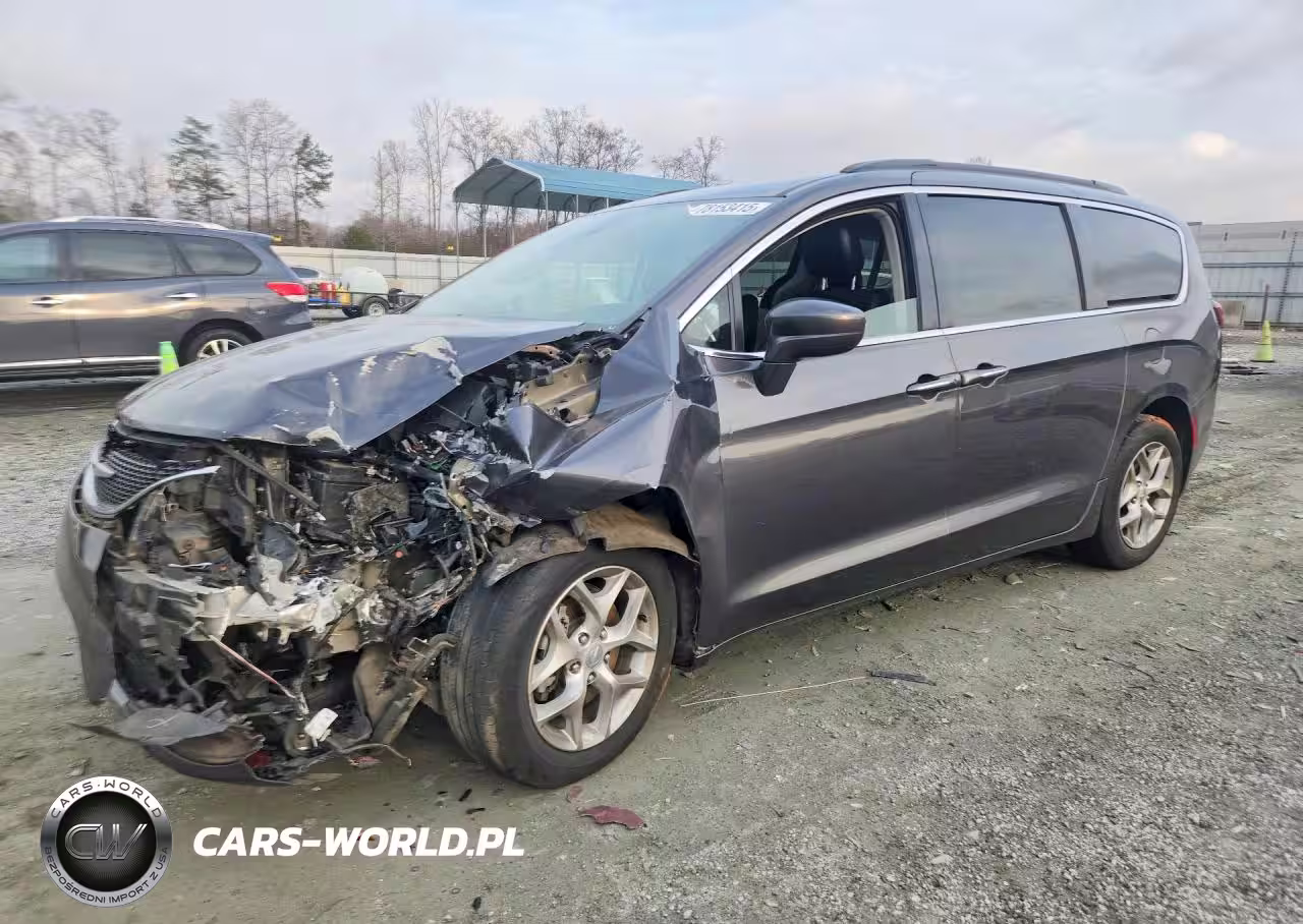 2019 Chrysler Pacifica Touring Plus