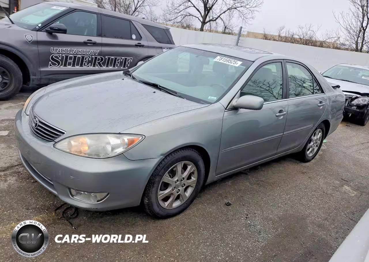 2005 Toyota Camry Le