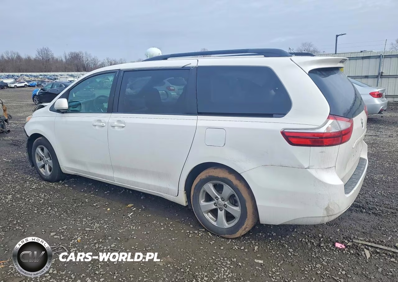 2015 Toyota Sienna Le 8-Passenger VIN:5TDKK3DC1FS571088 - 2