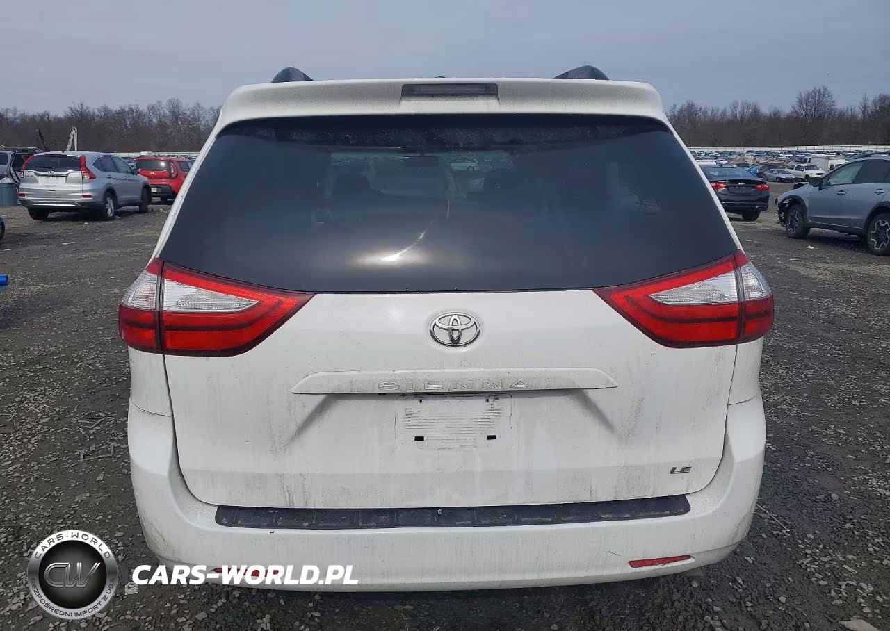 2015 Toyota Sienna Le 8-Passenger VIN:5TDKK3DC1FS571088 - 6