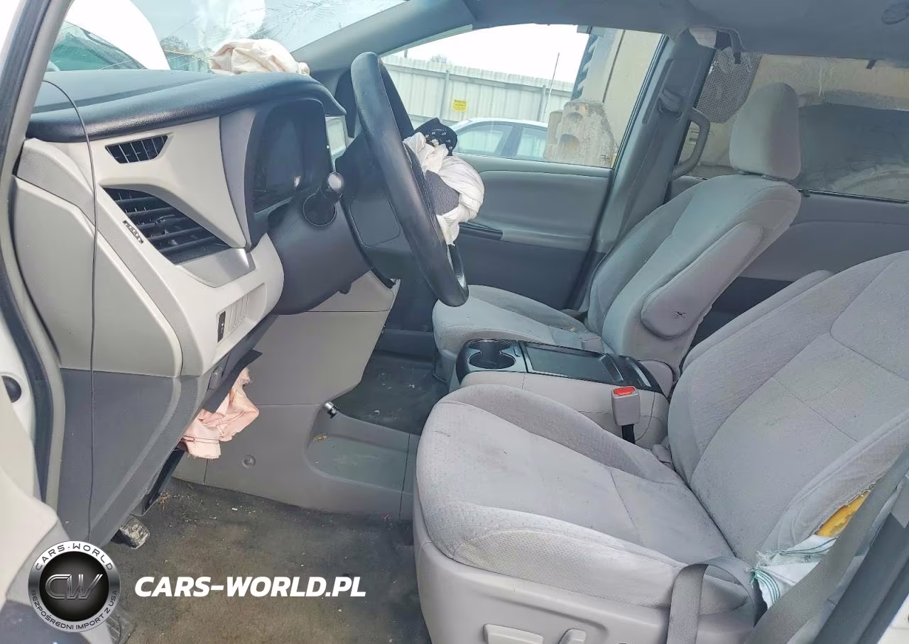 2015 Toyota Sienna Le 8-Passenger VIN:5TDKK3DC1FS571088 - 7