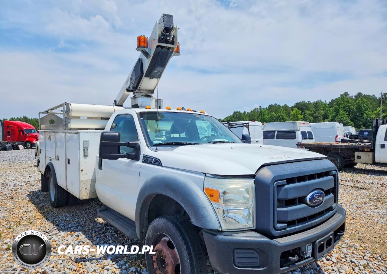 2013 Ford F450 Super Duty Bucket Truck – zdjęcie 1 z 13