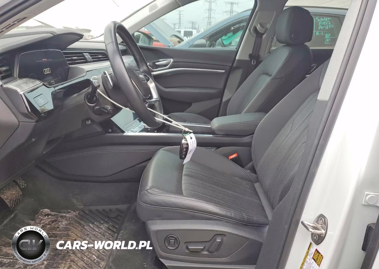 2022 Audi E-Tron Premium Plus VIN:WA1LAAGE6NB014153 - 7
