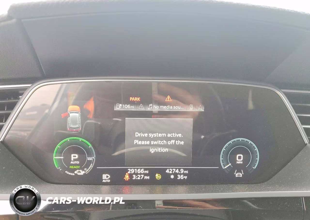 2022 Audi E-Tron Premium Plus VIN:WA1LAAGE6NB014153 - 9
