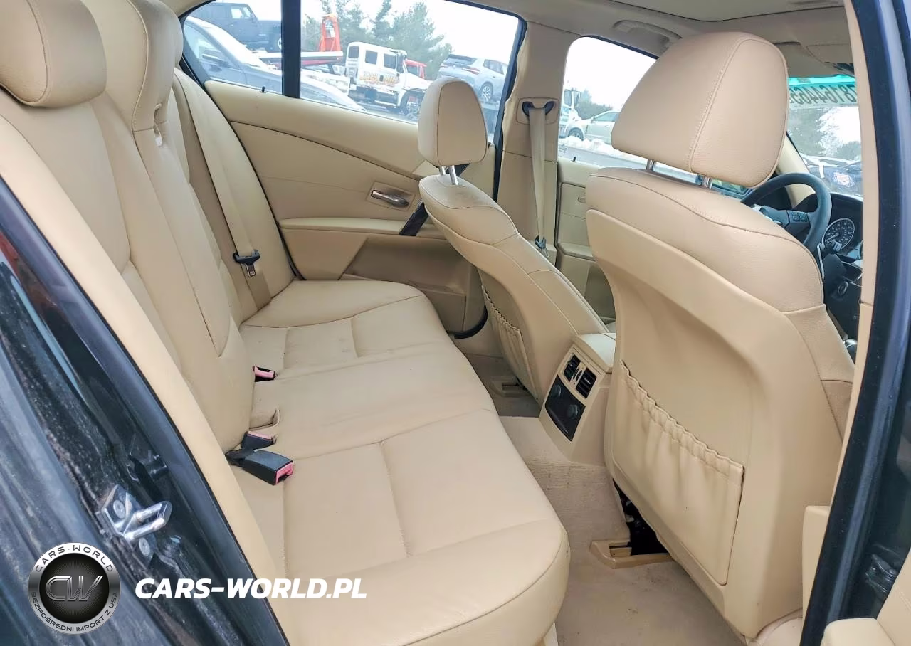 2006 BMW 525Xi VIN:WBANF33586CS36736 - 10