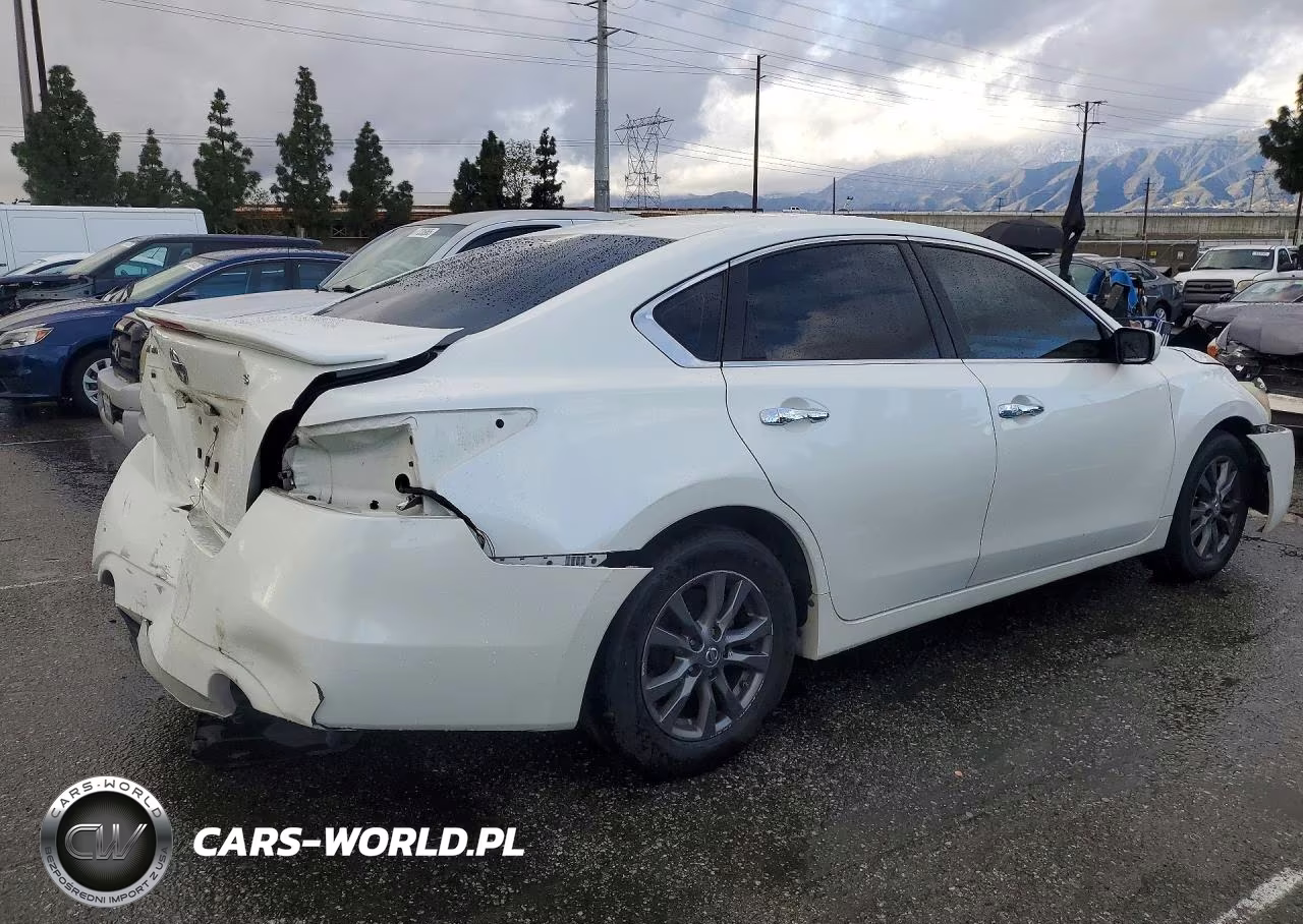 2015 Nissan Altima VIN:1N4AL3AP8FC437282 - 3