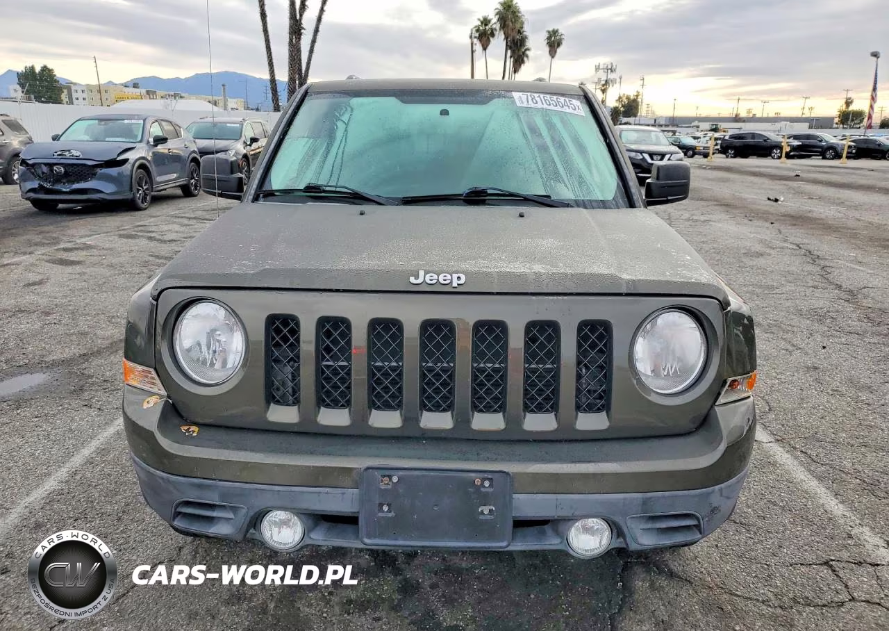 2015 Jeep Patriot Latitude VIN:1C4NJRFBXFD356795 - 5