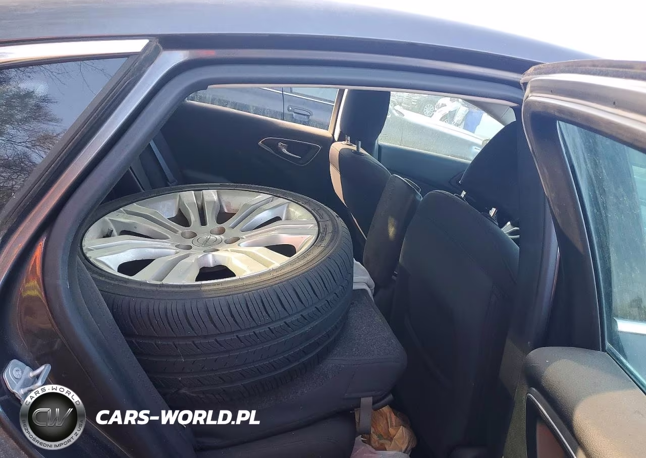 2015 Chrysler 200 Limited VIN:1C3CCCAB0FN753453 - 10
