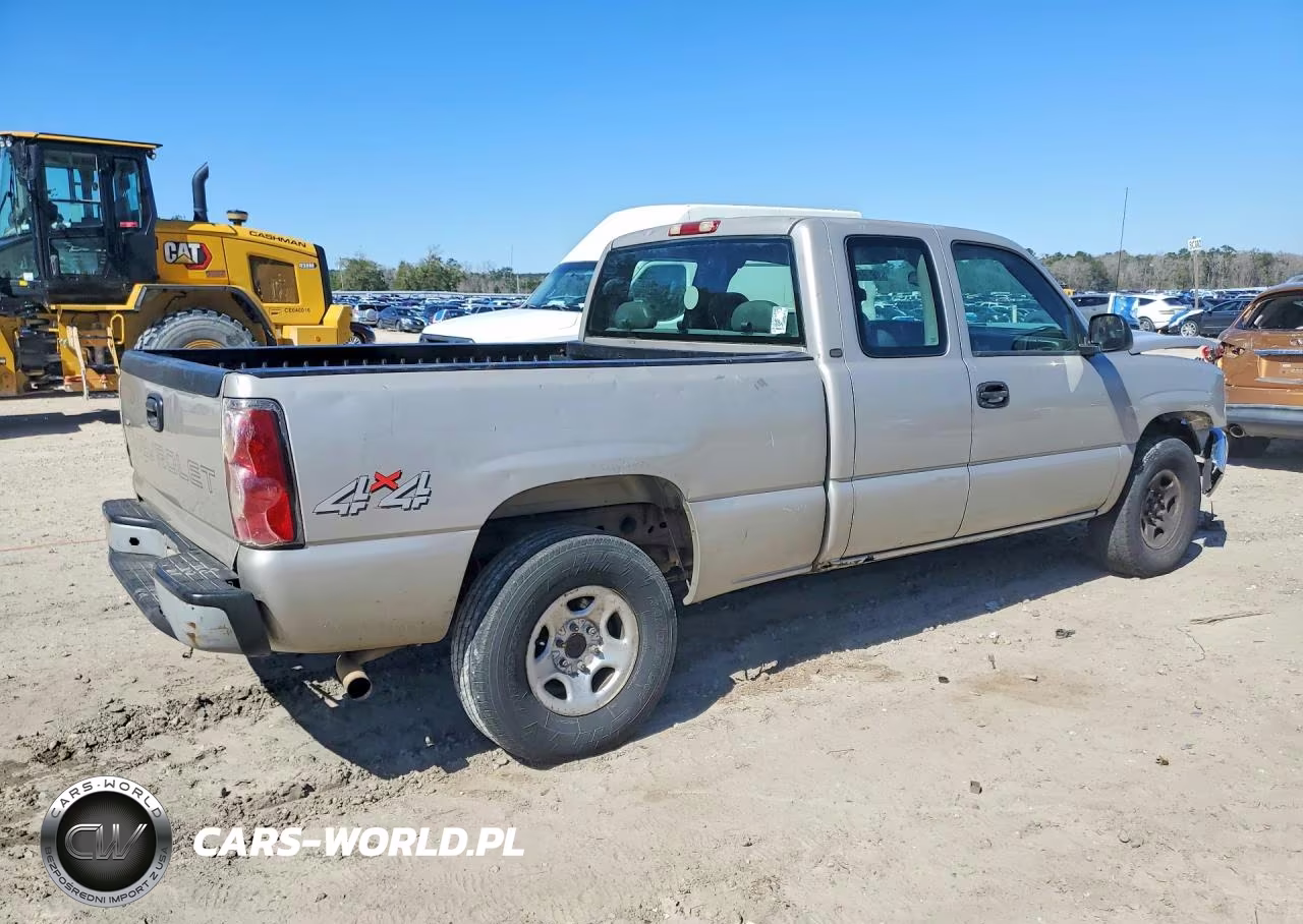 2004 Chevrolet Silverado K1500 VIN:1GCEK19V54E155611 - 3