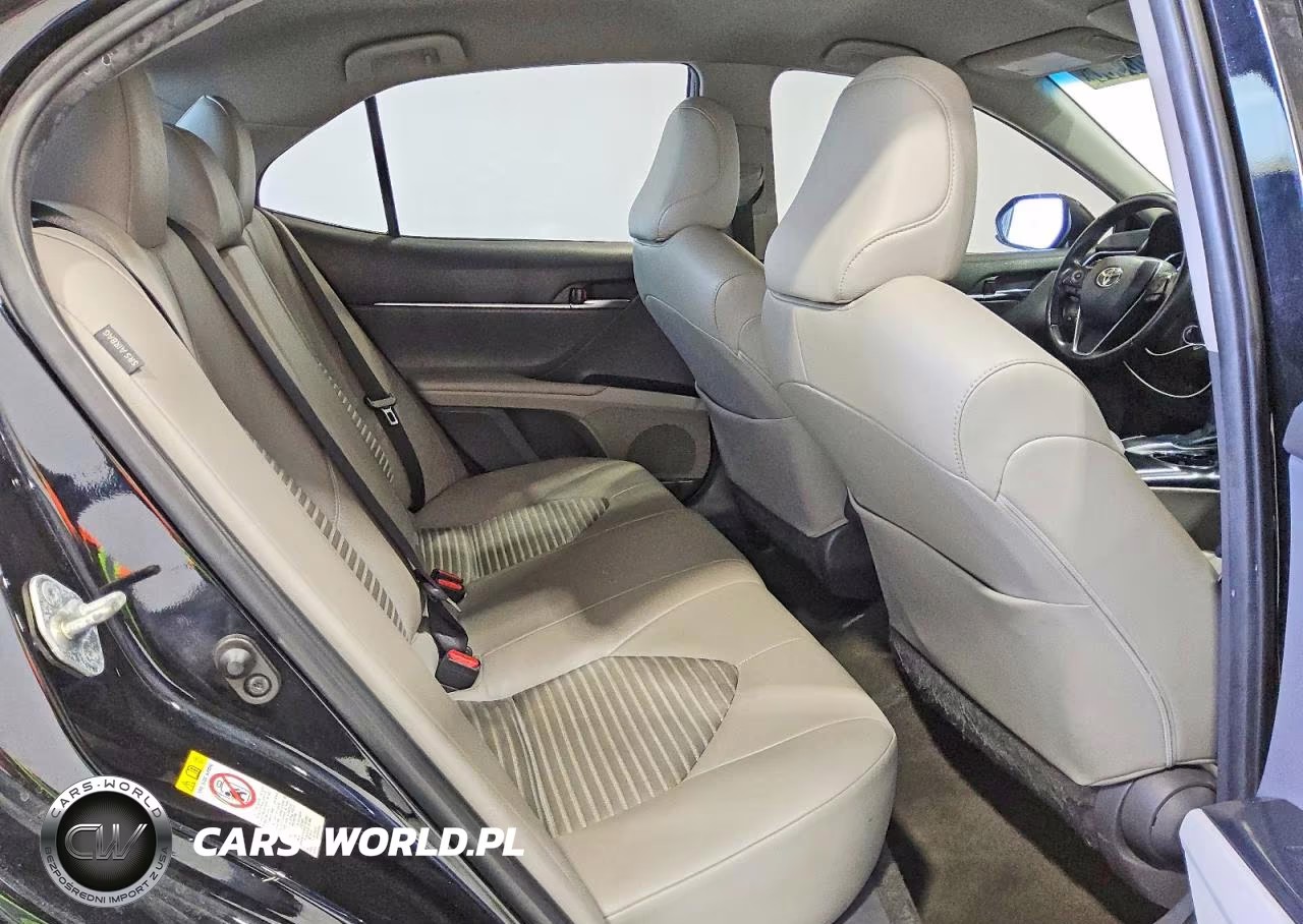 2018 Toyota Camry Se VIN:JTNB11HK5J3051409 - 10