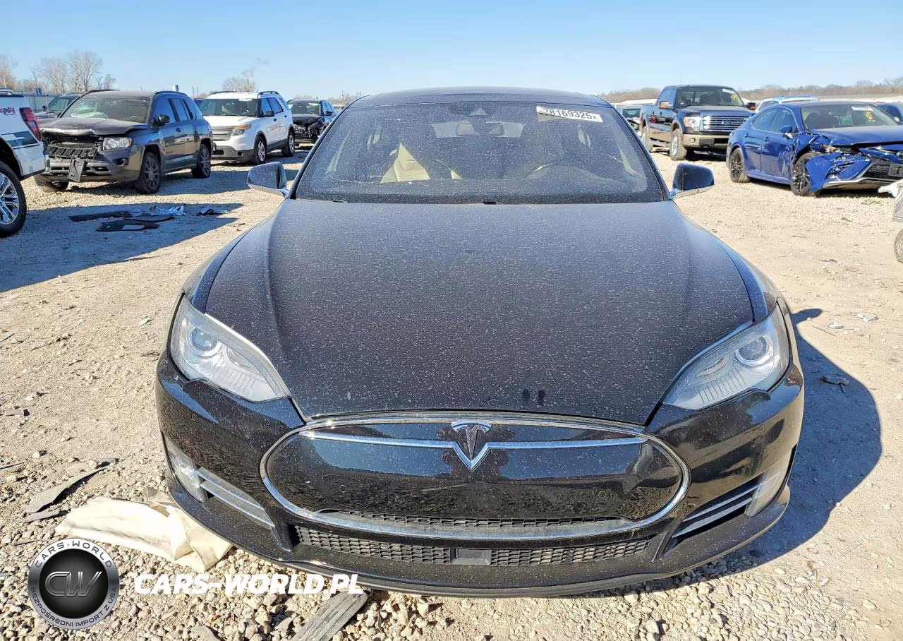 2015 Tesla Model S VIN:5YJSA1E25FF116343 - 5